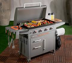 The poor grease management is disappointing, so too the lack of leveling feet/legs. Blackstone Proseries 4 Burner 36 Griddle Cooking Station With Hood Walmart Com Walmart Com