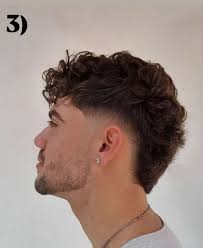 Guys.. I need your help to decide what haircut to get today… 1, 2 or 3???  Let me know 👇🏻