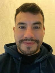 La nueva tendencia japonesa: fotos de los senos formando un corazón con sus  manos 😮😁