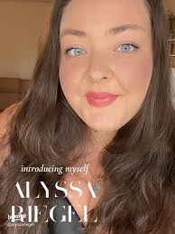 Meet Alyssa: Teacher, Traveler, and Fashion Enthusiast