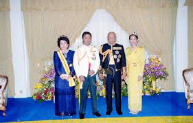 Crown prince of pahang for 44 years Biodata Yang Di Pertuan Agong Ke 16 Sultan Abdullah