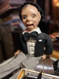 Mickey Mouse lunchbox found in Branson, Missouri