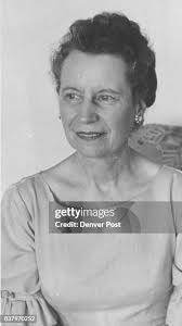 593 Mamas Apr No Photos & High Res Pictures