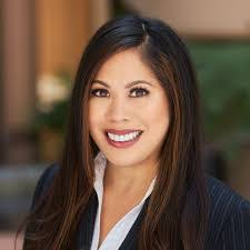 Jeanne Grove's Instagram, Twitter & Facebook