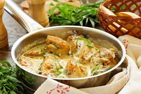 Poulet A L Estragon Une Recette A Servir Avec Du Riz Ou Pates Ou Des Pommes De Terre Vapeur Recette Poulet Estragon Recettes De Cuisine Recette Poulet