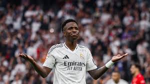 Vini Jr. e Real Madrid devem se reunir nesta segunda para definir futuro