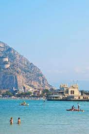 Bathers In The Sea At Mondello Beach In Palermo Sicily Italybeaches Palermo Sicilia Sicilia Viaggio
