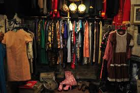 Diğer taraftan dilerseniz sayfanızı içinde bir pazaryerinde olabilecek tüm ürünlerin olduğu bir tüm mağaza altyapımız mobil uyumludur. Sizleri 1960 Lara Kadar Goturecek 10 Vintage Dukkan Listelist Com