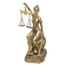 Veja mais ideias sobre balança da justiça, balança, senhora justiça. Escultura Dama Da Justica Decorativa Com Balanca Dourada 18cm Bizoca Sua Loja De Presentes E Decoracao