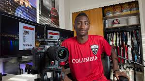 Livraison gratuite à partir de 25€. 20 Year Old Youtuber Is Tech Reviewing Star