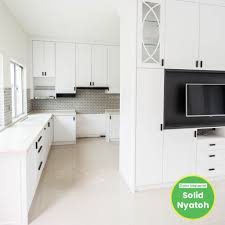 Dengan pelbagai pilihan warna yang menarik pasti akan menaikkan seri kabinet dapur rumah anda. Our White Nyatoh Cabinet Design Ba Li Kitchen Cabinet Facebook
