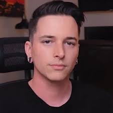 Tanner Leighton's Instagram, Twitter & Facebook