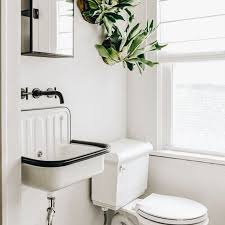 This aggravates if the space around if you want to be up to date with the best news about trends, interior design tips, and furniture luxury. 29 Best Minimalist Bathroom Design And Decor Ideas