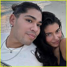 Bowen Yang Reveals His 'Proudest Day' Filming 'Wicked' & Sydney Sweeney's  Hilarious Reaction to Their 'Full-Hetero' Scene