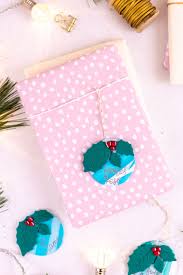 Hier sind kreative weihnachtsideen zum selbermachen, die ich in den letzten jahren umgesetzt habe Diy Geschenkanhanger Aus Fimo Selber Machen Mrsberry De