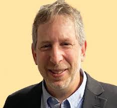 Robert Jaye's Instagram, Twitter & Facebook