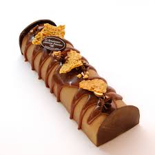 La Renaissance Bouche Noel Flavour Praline Pralines Gingerbread Cookies Cake