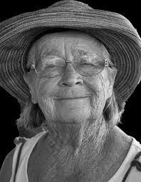 Denise Eckstein's Instagram, Twitter & Facebook