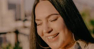 Assista a belíssima homenagem dos fãs de daniella perez para celebrar a passagem dos seus 50 anos que seria comemorado neste dia 11 de agosto de 2020. Eilish