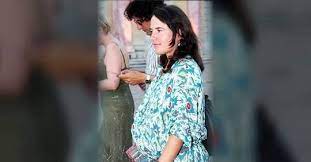 See all books authored by mazarine pingeot, including bouche cousue, and ils m'ont dit qui j'étais, and more on thriftbooks.com. Video Mazarine Pingeot Porte Plainte Contre Son Ex Mari Le Point