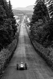 John Surtees Ferrari Vainqueur Du Grand Prix D Allemagne Nurburgring 1964 Uk Racing History Classic Racing Cars Vintage Race Car German Grand Prix