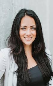 Loretta Chow's Instagram, Twitter & Facebook