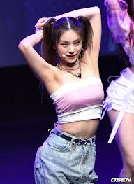 2 Tumblr Korean Pop Stars Grunge Girl Kpop Girls