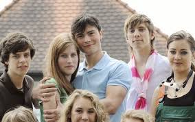 S staffele episode stream im tv. Dasbloghaus Tv Serie Stream Streaminganbieter Kino De