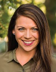 REALTOR Magazine December 2022 by Bakersfield Association of REALTORS®