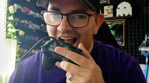 Yeovil stroke survivor Steve tackles daunting gaming challenge with one  hand and his chin to raise funds for Stroke Association