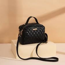 Jimshoney menghadirkan inovasi dan mengantarkan pola pikir baru terhadap trend masa kini dimana semua wanita bisa menikmati produk. Gigi Bag Tas Wanita Jims Honey Tas Import Wanita Jims Honey Bag Jims Honey Tas Selempang Tas Terbaru Shopee Indonesia