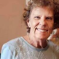 Catherine Batten's Instagram, Twitter & Facebook