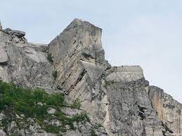 Urlaub im ferienhaus in norwegen, zwischen bergen und fjorden. Preikestolen Wanderung Zur Felskanzel Auf 604 Meter