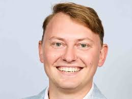 On the Move: Don Erickson