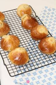 Brioches A La Creme Patissiere Vanille Facon Bombolini Recette Brioches Patissiere Creme Pour Gateau