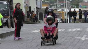 Carrera de coches de madera. Se Realizaron Las Olimpiadas Interbarriales De Juegos Tradicionales En Huaca Noticias Carchi La Hora Noticias De Ecuador Sus Provincias Y El Mundo
