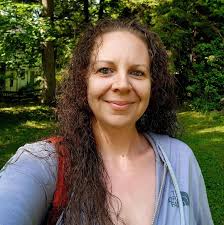 Drove past ACE Hardware and seen a Carlinville LEO shovelling snow off the  sidewalk. No good deed goes unnoticed, Thank you sir!, #BacktheBlue