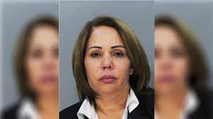 Una mujer presenta demanda por haber sido encarcelada en una prisión de  hombres en Florida