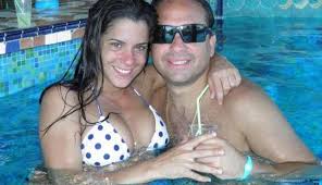 Es werden unter anderem die trainerstationen und seine stationen als spieler aufgelistet. Roberto Martinez Chapa De Todo Y Sabe Enganar Dice La Madre Del Hijo Del Futbolista Fotos Espectaculos Trome