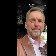 ✨ Der Duisburger Weihnachtsmarkt läuft bereits auf Hochtouren und sorgt  auch in diesem Jahr für eine festliche Stimmung in der Innenstadt! 🎄 Wart  ihr schon vor Ort? Verratet uns gern, welcher Stand