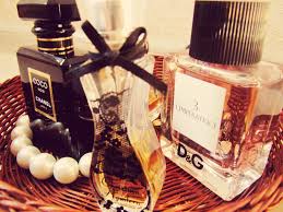 أفضل عطور الماجد للعود النسائية والرجالية الأنواع الجديدة 2020 موسوعة Perfume Bottles Perfume Fitness Beauty