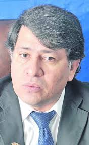 Citan para medida a candidato liberal