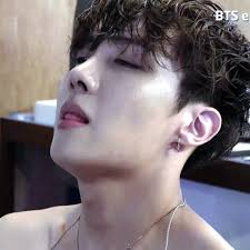 Chain Earring Jhope Wearing Earrings BTS J-Hope Moon Earrings