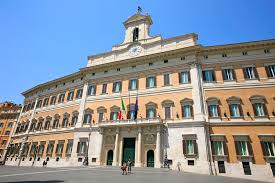 Durante l'ultima discussione alla camera dei deputati sul decreto scuola 2020 ci sono state delle novità introdotte con un apposito. Camera Dei Deputati Concorso Per 65 Segretari Parlamentari Il Bando Ilsicilia It