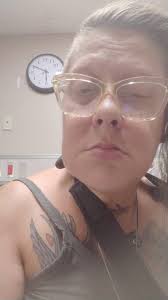 Is tooth pain related to erupting molars?