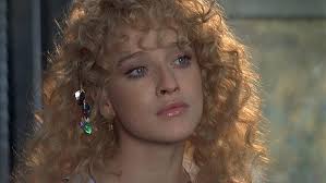 Eleonora giorgi dice di avere provato imbarazzo per le scene di suo figlio paolo ciavarro con clizia incorvaia. Borotalco 1982
