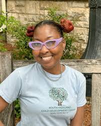 Nicole Easley's Instagram, Twitter & Facebook