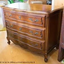 Relooking Raffine Pour Une Commode En Merisier Meuble En Merisier Relooking Armoire Et Relooking Meuble Ancien