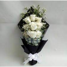 Warna kadang kala memberikan pengaruh masalah harga. Jual Buket Bunga Mawar Putih Hand Buket Hari Ibu Terbaru Juni 2021 Blibli
