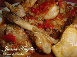 Si cocina la carne de conejo como un plato aparte, échela al agua hirviendo, lo que le permitirá mantener la mayor parte de sus jugos y nutrientes. Conejo Al Vino Receta